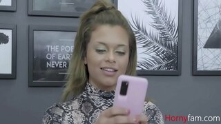 Te Deirfiúracha A Roinnt Ar Fear Céile Amháin